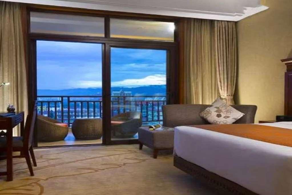 Ramada Plaza Xishuangbanna Hotel Ruang foto