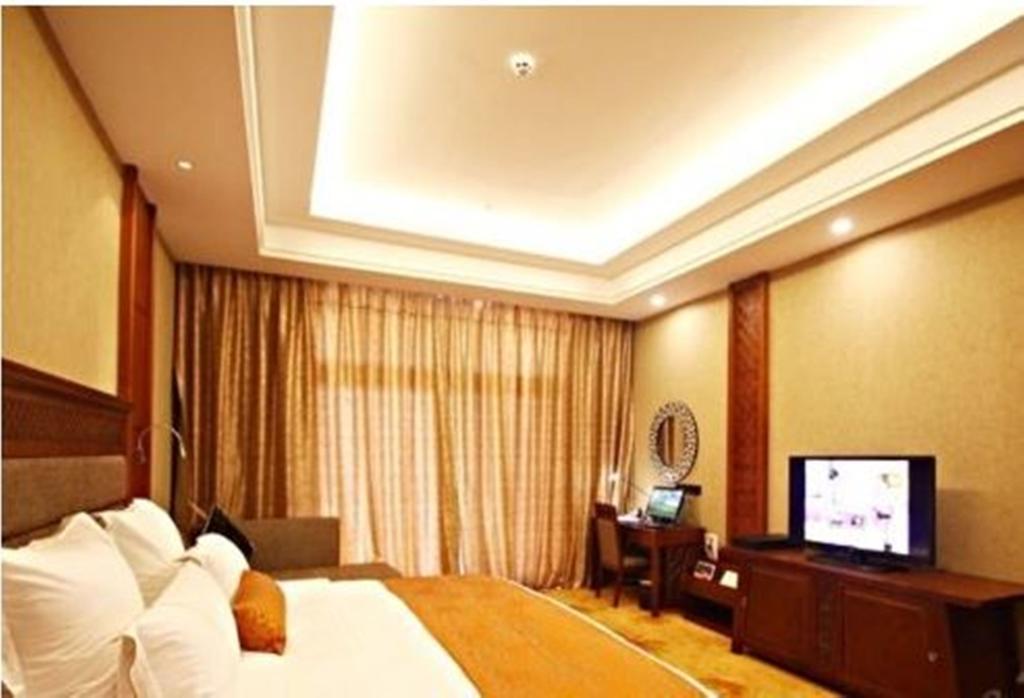 Ramada Plaza Xishuangbanna Hotel Bagian luar foto