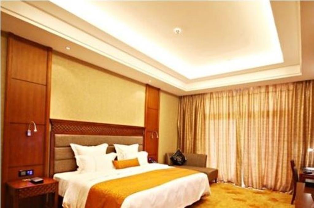 Ramada Plaza Xishuangbanna Hotel Bagian luar foto