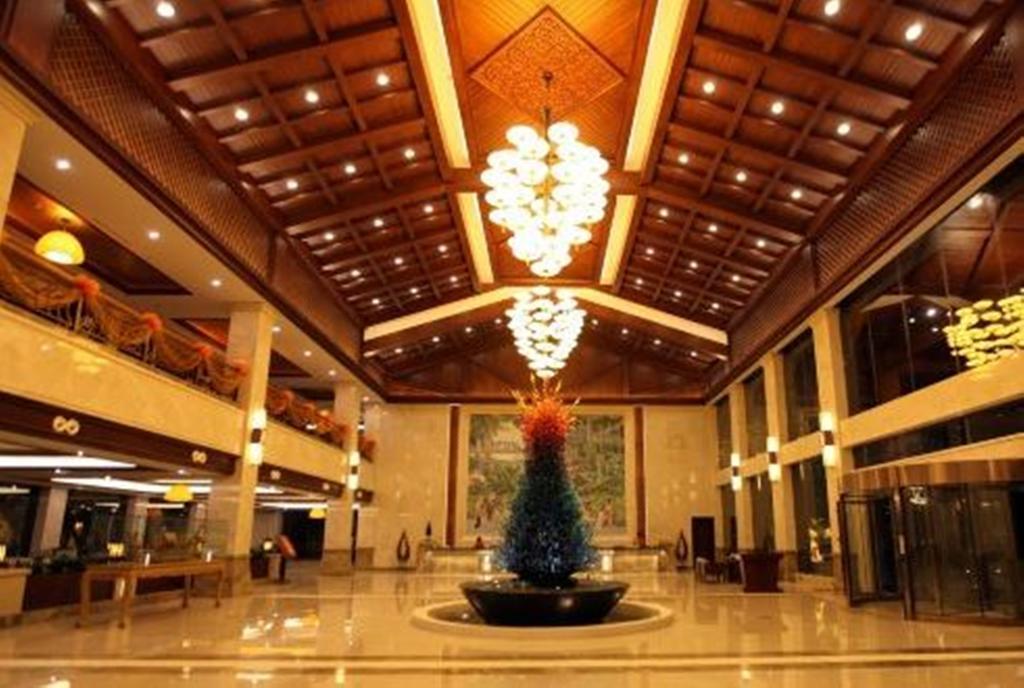 Ramada Plaza Xishuangbanna Hotel Bagian luar foto
