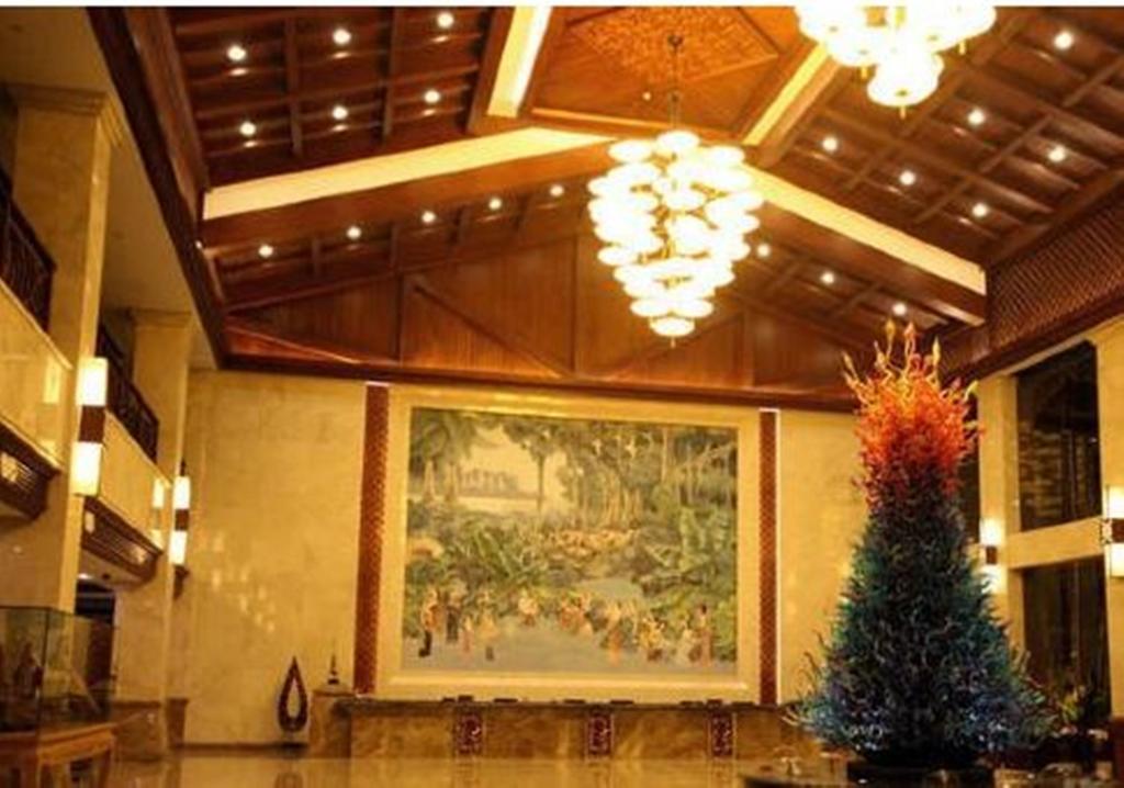 Ramada Plaza Xishuangbanna Hotel Bagian luar foto