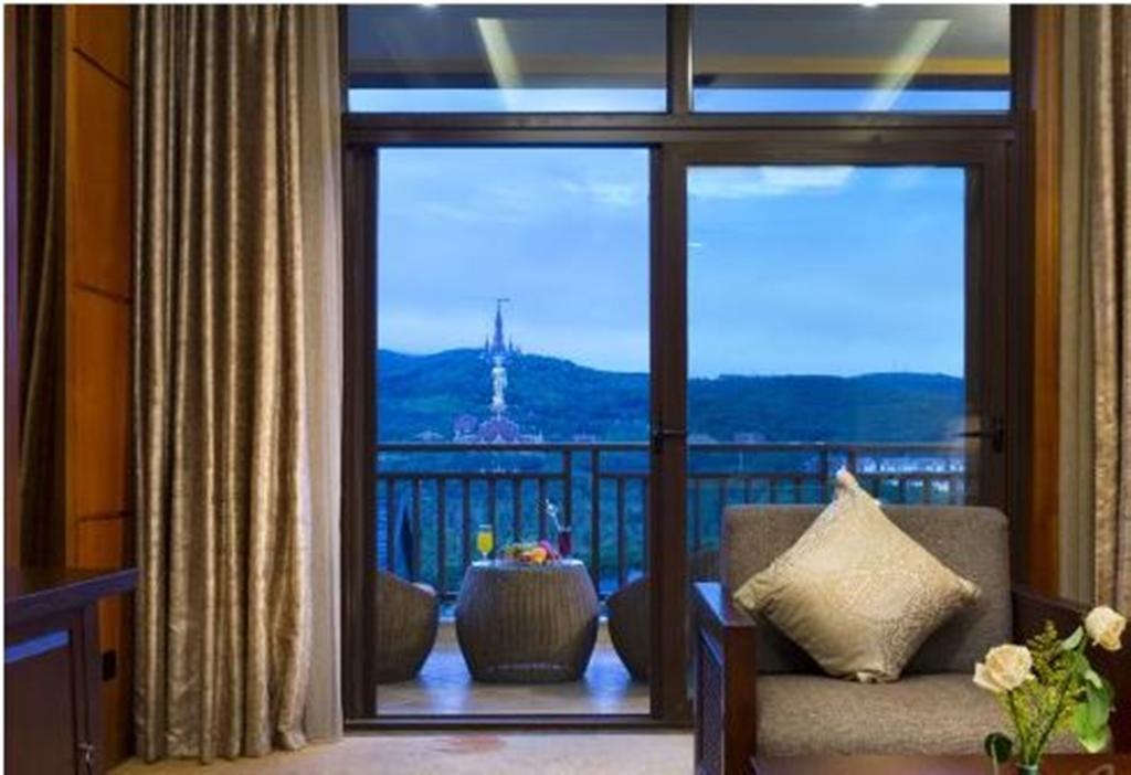 Ramada Plaza Xishuangbanna Hotel Bagian luar foto