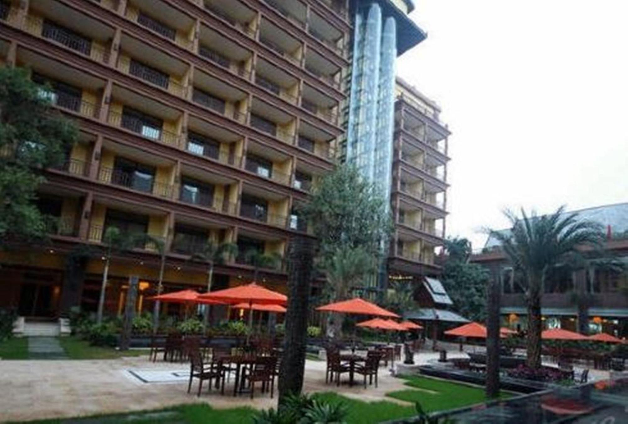 Ramada Plaza Xishuangbanna Hotel Bagian luar foto