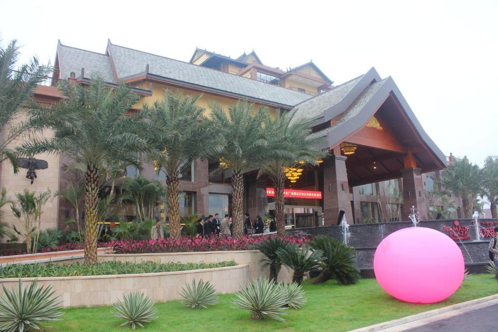 Ramada Plaza Xishuangbanna Hotel Bagian luar foto