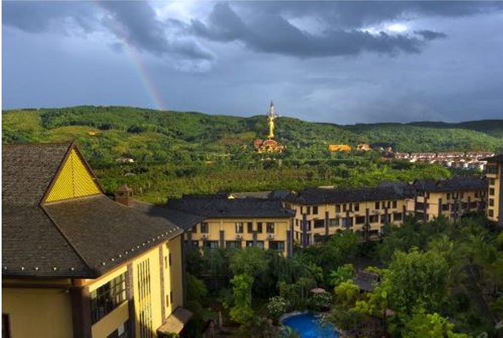 Ramada Plaza Xishuangbanna Hotel Bagian luar foto